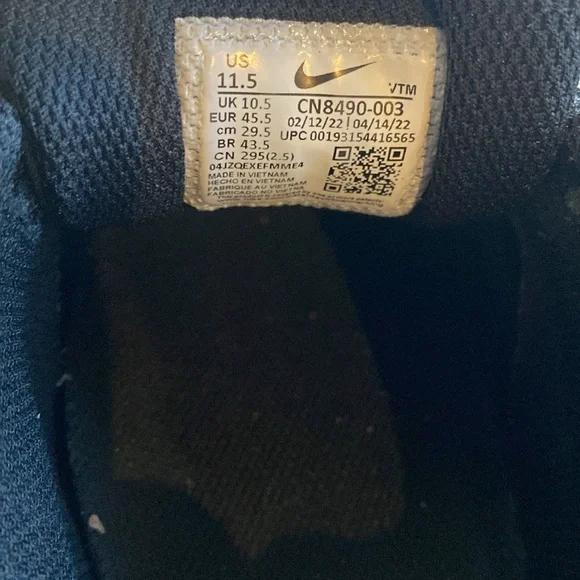 NIKE AIRMAX Men’s Triple Black Sneakers CN8490-003 Size 11.5 US - Picture 9 of 9